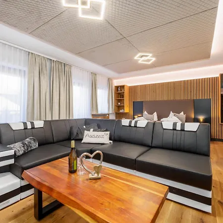 Luxus Mit Whirlpool Im Rupertihof Hotel 3*